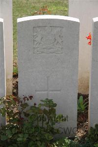 Le Cateau Military Cemetery - Crook, V F