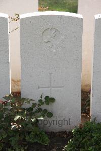 Le Cateau Military Cemetery - Douglas, John