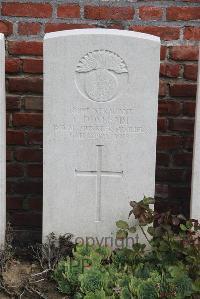 Le Cateau Military Cemetery - Doyle, C