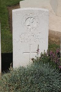 Le Cateau Military Cemetery - Durant, L J