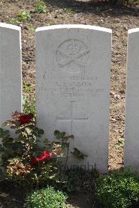 Le Cateau Military Cemetery - Evason, A