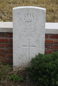Le Cateau Military Cemetery - Flint, Alfred Horace