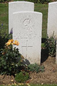 Le Cateau Military Cemetery - Friedenthal, Michael Daniel