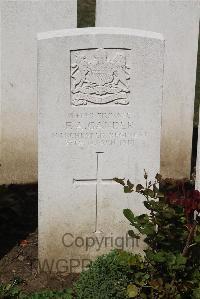 Le Cateau Military Cemetery - Gander, F A