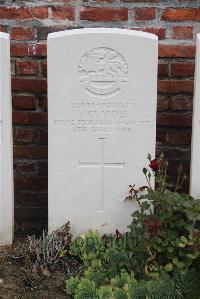 Le Cateau Military Cemetery - Gladdis, W