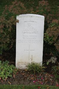 Le Cateau Military Cemetery - Godden, Henry