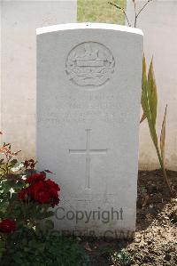 Le Cateau Military Cemetery - Griffiths, C