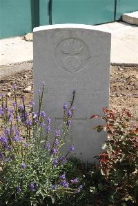 Le Cateau Military Cemetery - Hall, S H