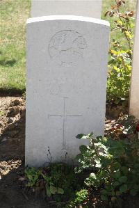 Le Cateau Military Cemetery - Hammonds, B A