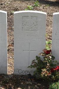 Le Cateau Military Cemetery - Hampson, J