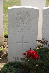 Le Cateau Military Cemetery - Harris, George Forbes