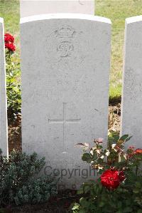 Le Cateau Military Cemetery - Hayes, Harold