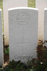 Le Cateau Military Cemetery - Howe, S J