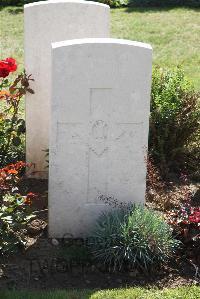 Le Cateau Military Cemetery - Joiner, A