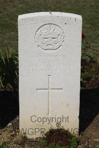 Le Cateau Military Cemetery - Kirby, A