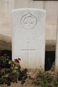Le Cateau Military Cemetery - Langtree, J
