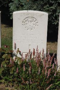 Le Cateau Military Cemetery - Maddocks, Joseph