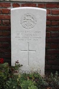 Le Cateau Military Cemetery - Midlane, W E