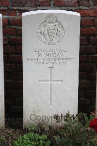 Le Cateau Military Cemetery - Moran, M