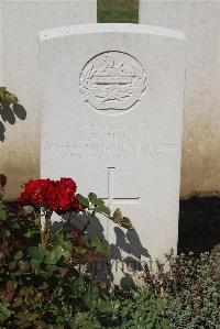 Le Cateau Military Cemetery - Mott, C F