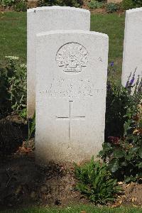Le Cateau Military Cemetery - Newman, J W