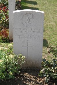 Le Cateau Military Cemetery - Pattisson, William Laurence