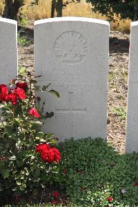 Le Cateau Military Cemetery - Peisley, L G A