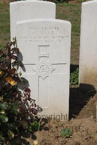 Le Cateau Military Cemetery - Pryke, G