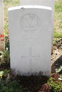 Le Cateau Military Cemetery - Redfern, J