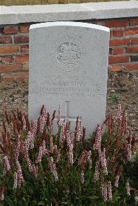 Le Cateau Military Cemetery - Salmon, James
