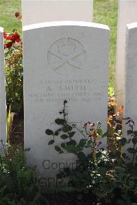 Le Cateau Military Cemetery - Smith, A