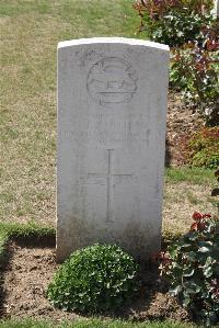 Le Cateau Military Cemetery - Smith, William Gordon