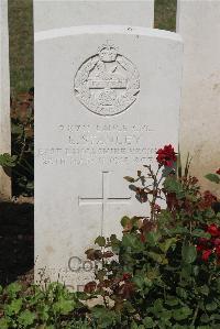 Le Cateau Military Cemetery - Stanley, E