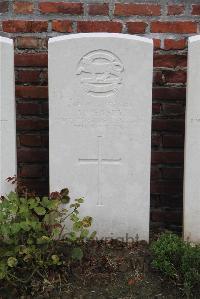 Le Cateau Military Cemetery - Veasey, A