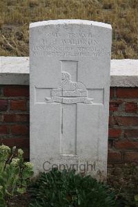 Le Cateau Military Cemetery - Waldron, Harry Ely