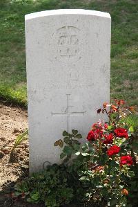 Le Cateau Military Cemetery - Walton, George