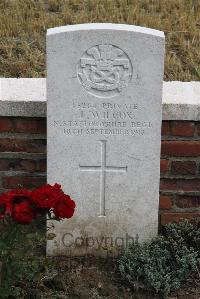 Le Cateau Military Cemetery - Wilcox, J