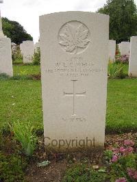 Beny Sur Mer Canadian War Cemetery - White, William Lisle Christie