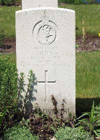 Venray War Cemetery - Oldham, Arthur