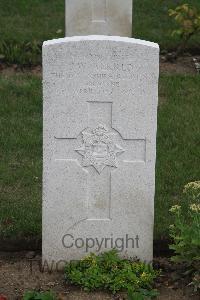 Hanover War Cemetery - Ackred, John William