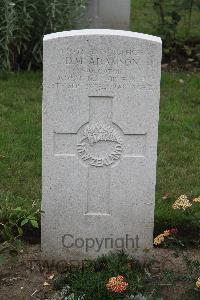Hanover War Cemetery - Adamson, David Maurice
