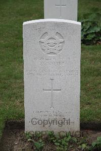 Hanover War Cemetery - Doyle, Joseph Garrett