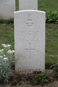Hanover War Cemetery - Meekison, Frederick
