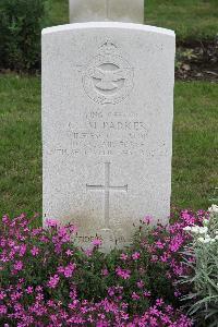 Hanover War Cemetery - Parker, Gordon Ernest Malbon