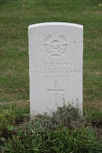 Hanover War Cemetery - Piche, Jean Adolphe Fernand