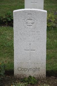 Hanover War Cemetery - Robinson, Arthur William