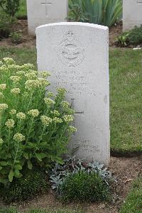 Hanover War Cemetery - Scott, William Percy