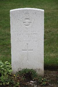 Hanover War Cemetery - Watkins, Eric Howard Pitt