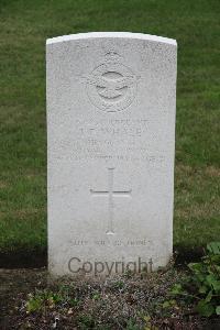 Hanover War Cemetery - Whale, Leslie Frank