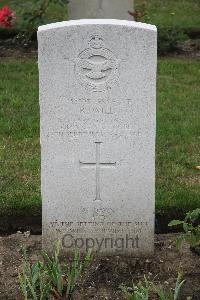 Hanover War Cemetery - Wild, Reginald